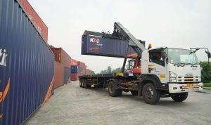 Kepercayaan Pelanggan Menguat, Angkutan Kontainer KAI Logistik Tumbuh 8%. Foto: viralsumsel.com Kepercayaan Pelanggan Menguat, Angkutan Kontainer KAI Logistik Tumbuh 8%. Foto: viralsumsel.com