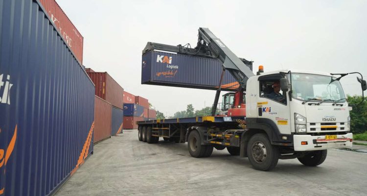 Kepercayaan Pelanggan Menguat, Angkutan Kontainer KAI Logistik Tumbuh 8%. Foto: viralsumsel.com