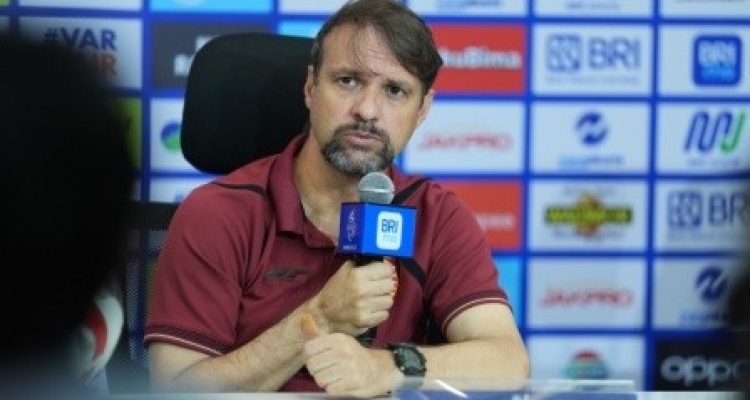 Meski Tanpa Dua Pilar, Persija Jakarta Tetap Incar Tiga Poin Kontra PSM Makassar di JIS