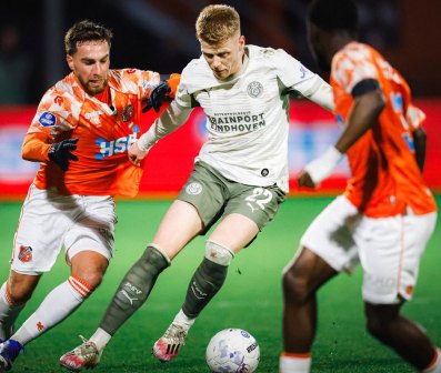 Kejutan Eredivisie! PSV Tumbang 1-2 di Markas Volendam, Kalah Kedua Musim Ini
