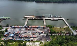 Pelindo Multi Terminal Bumiharjo Bagendang Catat Kinerja Positif Sepanjang 2025. Foto : viralsumsel.com Pelindo Multi Terminal Bumiharjo Bagendang Catat Kinerja Positif Sepanjang 2025. Foto : viralsumsel.com