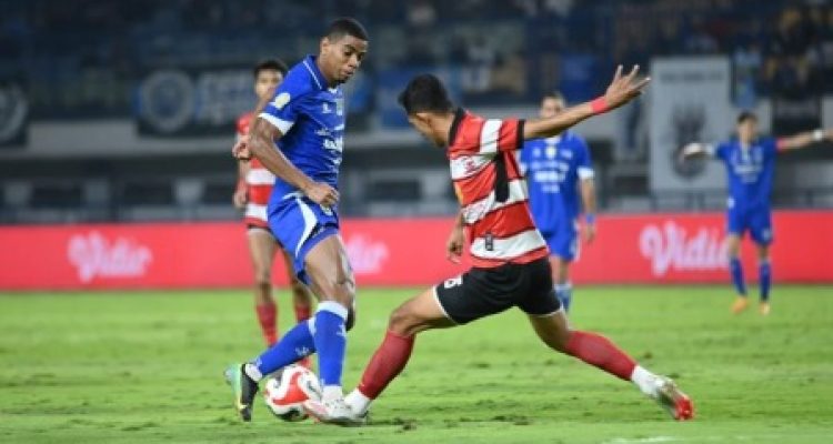 Persib Bandung Pesta Gol 5-0 atas Madura United FC, Rekor Kandang Kian Kokoh