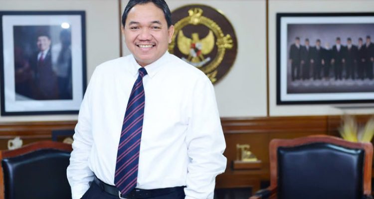Profil Achsanul Qosasi: Rekam Jejak dan Peran di Dunia Pemerintahan. Foto: viralsumsel.com