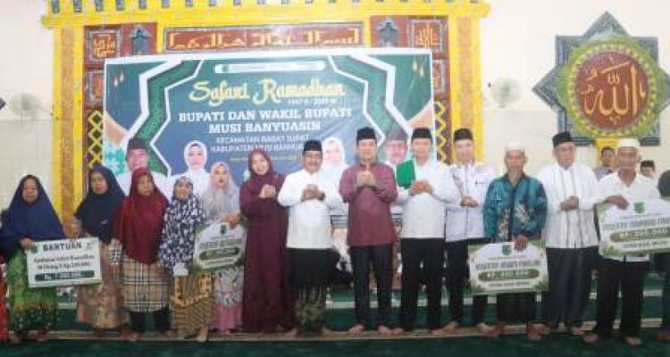 Safari Ramadan Muba: Abdur Rohman Husen Pimpin Salat Ghaib untuk Alex Noerdin dan Salurkan Bantuan Sosial