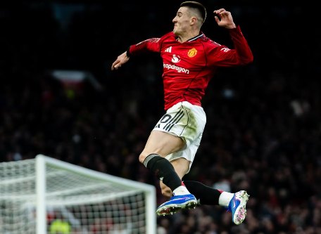 Manchester United Tekuk Fulham 3-2, Lanjutkan Tren Kemenangan Beruntun