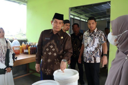 Inovatif! Sekolah Gratis di Palembang Cukup Bayar dengan Sampah