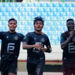 Gol Ndouasel Bungkam Sriwijaya FC di Patriot Chandra Bhaga