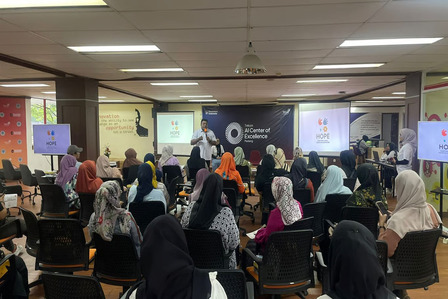 Telkom AI Center Padang Tegaskan AI sebagai Mitra Transformasi Fesyen dan Kriya Tanpa Menghilangkan Nilai Karya. Foto : viralsumsel.com