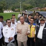 Tengah - Bapak Dody Hanggodo Menteri Pekerjaan Umum. Foto: viralsumsel.com