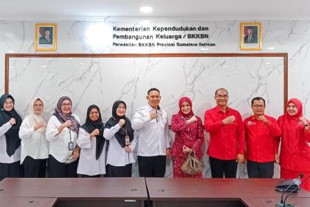 Perguruan Tinggi Peduli Kependudukan, UKB Ambil Peran Aktif