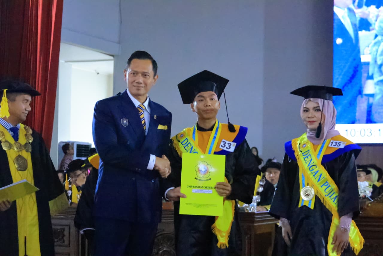 Wisuda ke-182 Unsri, AHY Ajak Lulusan Implementasikan Ilmu untuk Masyarakat