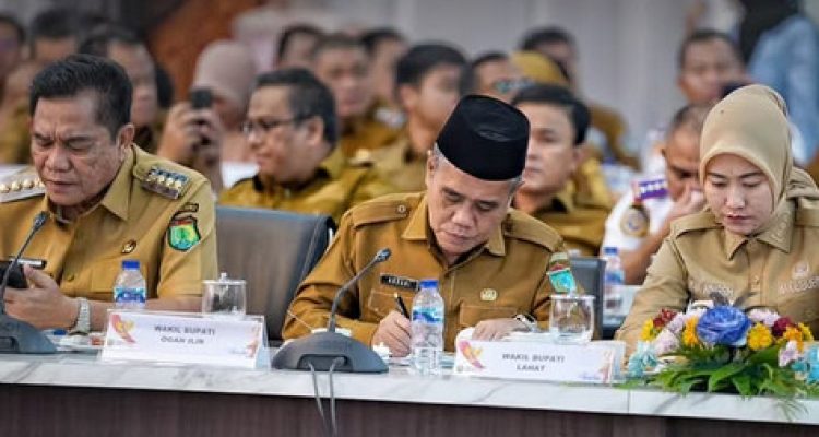 Rapat Besar di Griya Agung, H. Ardani Hadiri Rakor Infrastruktur Bersama Menko AHY