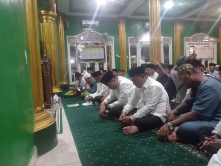 H. Arlan Pimpin Tim I Safari Ramadan ke Masjid An-Nur Karang Raja, Perkuat Ukhuwah dan Dukungan Syiar Islam