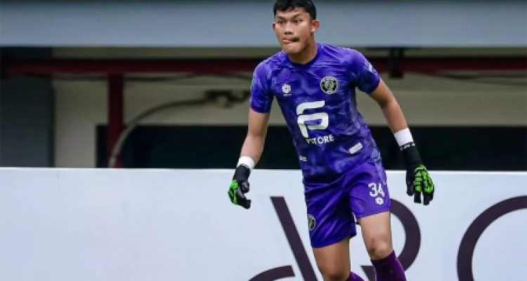 Ikram Al Giffari, Kiper Muda dengan Penyelamatan Terbanyak di Pegadaian Championship 2025/26