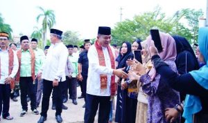 Bupati Muba H. M. Toha Tohet Hadiri Tarhib Ramadan Bamukoi, Serahkan Sertifikat Lahan Sanggar Seni dan Bantuan Sosial