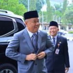 Jawaban Gubernur atas Pandangan Fraksi, Wagub Cik Ujang Tegaskan Penguatan BUMD Dukung PSN Tanjung Carat