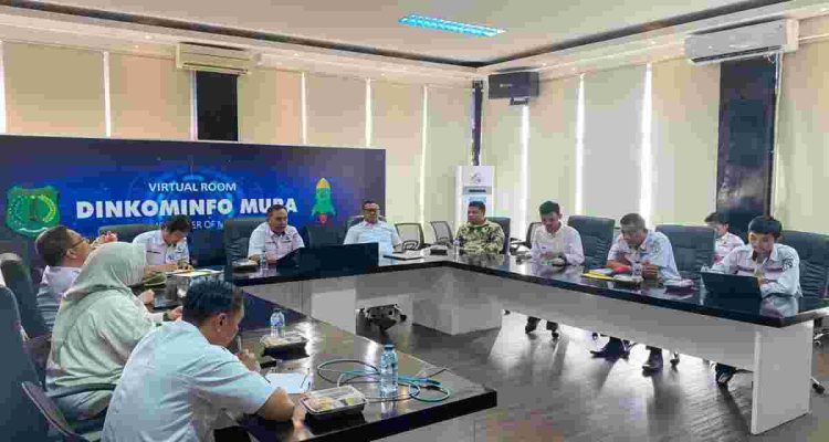 Pemkab Muba menerapkan WFA bagi ASN dengan dukungan sistem digital dan pengawasan HRIS. Pelayanan publik tetap berjalan optimal pasca Lebaran 2026.