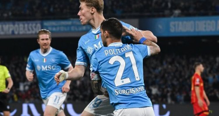 Napoli Bangkit Kalahkan Lecce 2-1 di Stadion Maradona, Posisi Tiga Serie A Makin Kokoh