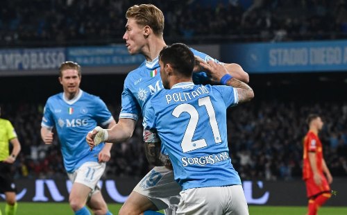 Napoli Bangkit Kalahkan Lecce 2-1 di Stadion Maradona, Posisi Tiga Serie A Makin Kokoh