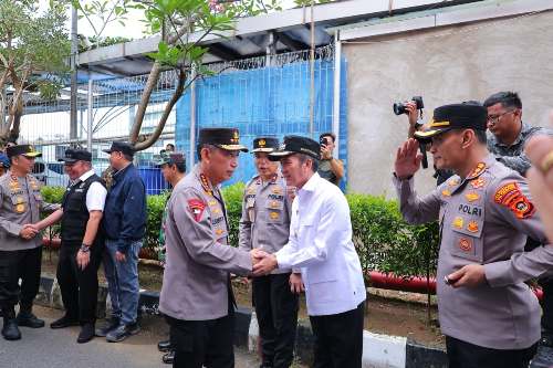 Kapolri Pimpin Apel 5.000 Ojol dan Buruh di Palembang, Wali Kota Ratu Dewa Ingatkan Warga Waspada Jelang Mudik Lebaran