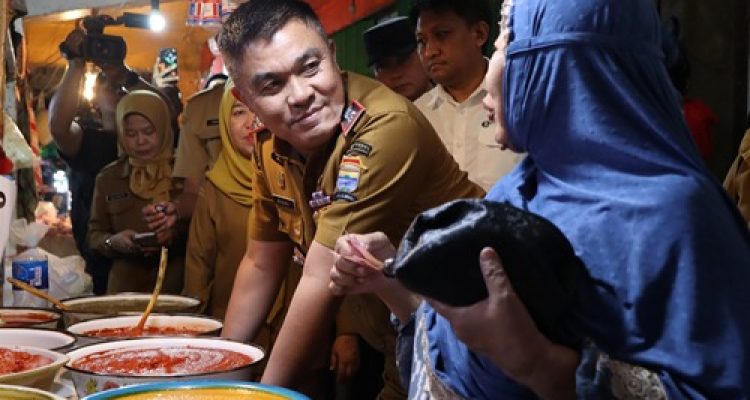 Sidak Pasar Lemabang, Harga Bapok di Palembang Terpantau Stabil
