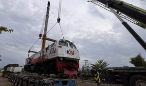 Sinergi Persiapan Angkutan Lebaran, KAI Logistik Kirim 12 Lokomotif ke Pulau Jawa. Foto: viralsumsel.com