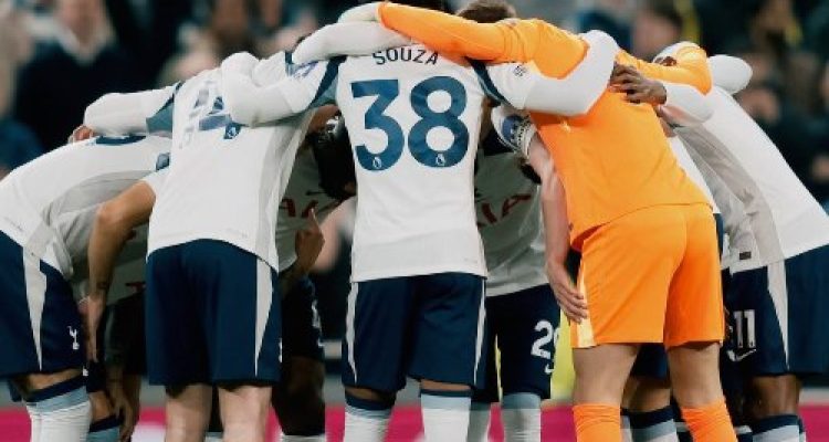 Crystal Palace Bangkit! Tekuk 10 Pemain Tottenham 3-1 di London