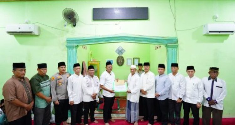 Safari Ramadan di Masjid Al Ikhlas, Wali Kota Prabumulih Paparkan Capaian Pembangunan dan Penurunan Angka Kemiskinan