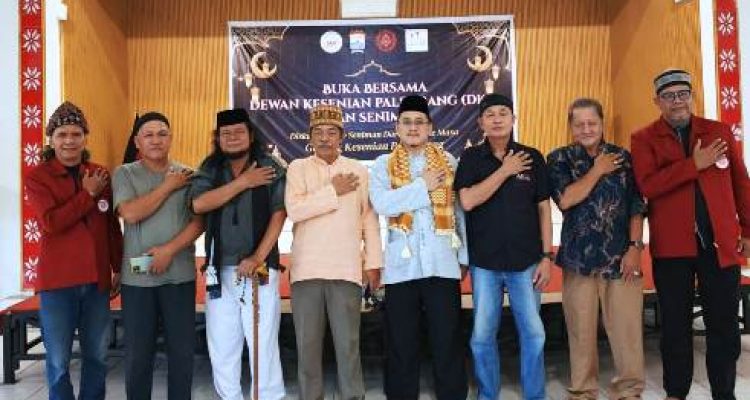 Tak Sekadar Buka Puasa, Ini Misi Besar Seniman Palembang