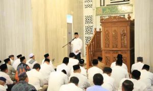 Safari Ramadan di Masjid An Nur Bank Mandiri, Sekda Sumsel Soroti Program Ketahanan Pangan