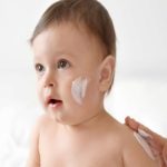 5 Kandungan Penting dalam Skincare Bayi yang Wajib Diperhatikan Orang Tua. Foto: viralsumsel.com
