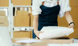 Solusi Kirim Paket ke Luar Negeri melalui Jaringan Cabang Airway Express. Foto: viralsumsel.com