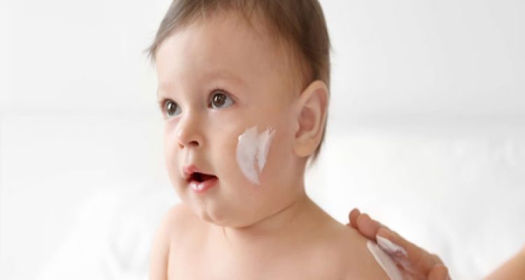 5 Kandungan Penting dalam Skincare Bayi yang Wajib Diperhatikan Orang Tua. Foto: viralsumsel.com