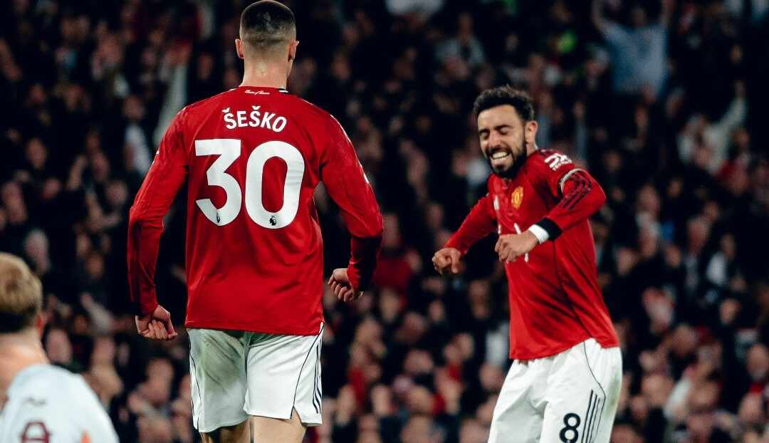 Manchester United Tundukkan Brentford 2-1, Kukuh di Tiga Besar Liga Inggris