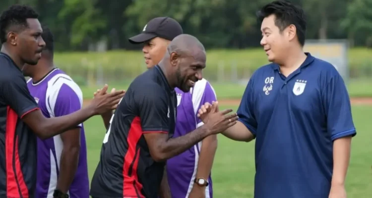 Persipura Jayapura Jaga Asa Promosi, Owen Rahadiyan Ajak Tim dan Suporter Bersatu