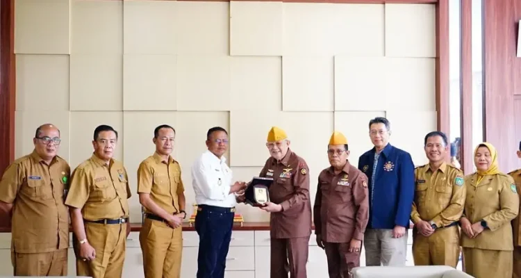 Perkuat Sinergi, Wali Kota Prabumulih Terima Audiensi Yayasan Gedung Veteran RI