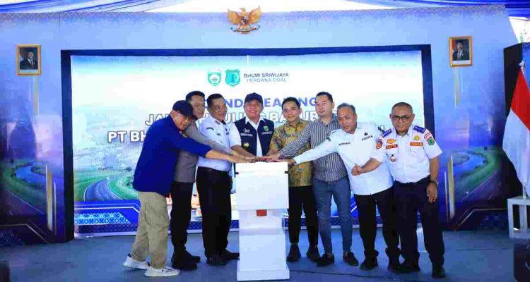 Herman Deru Resmikan Pembangunan Jalan Hauling Batubara di Muba