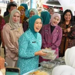 Sentuhan Feby Deru di Desa Burai, Dorong Tenun dan UMKM Naik Kelas