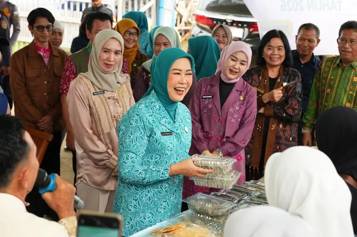 Sentuhan Feby Deru di Desa Burai, Dorong Tenun dan UMKM Naik Kelas