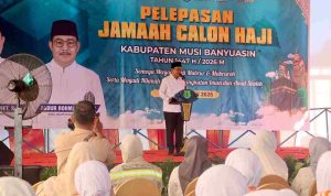 Haru! Wabup Muba Lepas Ratusan Calon Haji, Ini Pesan Pentingnya