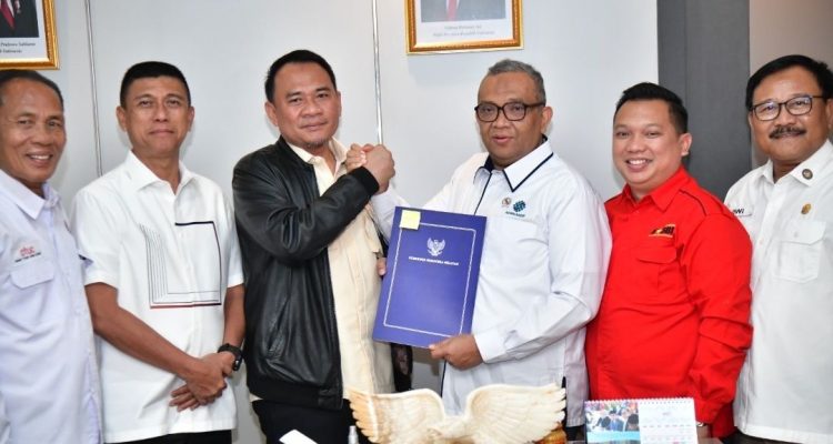 Ketua DPRD Sumsel Andie Dinialdie Temui Wamenaker, Sampaikan Aspirasi Buruh Sumsel Hasil Rembuk May Day 2026