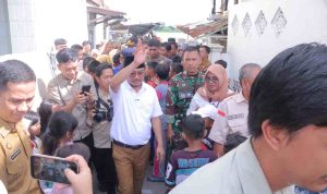 Prima Salam Tinjau Korban Kebakaran di 1 Ilir, Pemkot Palembang Pastikan Bantuan dan Pendampingan Prima Salam Tinjau Korban Kebakaran di 1 Ilir, Pemkot Palembang Pastikan Bantuan dan Pendampingan