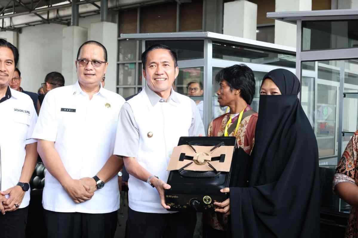 Wako Ratu Dewa dan Kejari Palembang Beri Bantuan Gerobak Bakso untuk Eks Napiter, Dorong Kemandirian dan Hilangkan Stigma Sosial