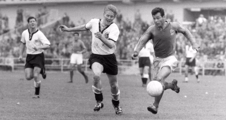 Rekor 13 Gol Just Fontaine di Piala Dunia 1958 Belum Tersentuh, Kisah Legenda Prancis yang Sulit Terulang