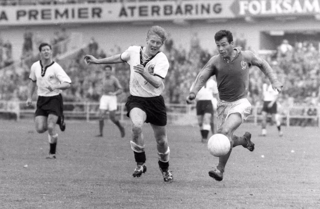 Rekor 13 Gol Just Fontaine di Piala Dunia 1958 Belum Tersentuh, Kisah Legenda Prancis yang Sulit Terulang