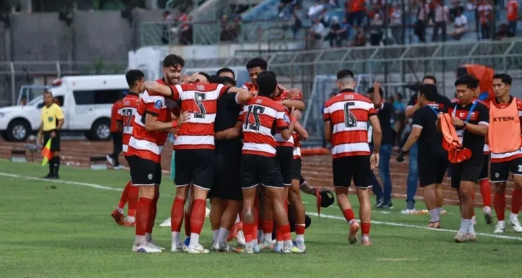 Madura-United-Pastikan-Bertahan-1779594023 Madura United Bertahan di BRI Super League, Brace Junior Brandao Benamkan PSM Makassar