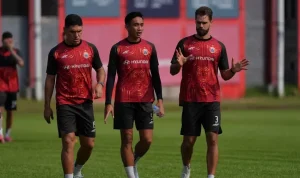 Persija Bidik Kemenangan Penutup Musim, Ardhi Tjahjoko Ingatkan Bahaya Semen Padang