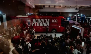 Persija Jadi Klub Pertama di Indonesia Gunakan Bus Listrik Resmi untuk Musim 2026/27