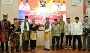 Ratu Dewa Terima Gelar Adat Minangkabau “Sutan Malin Batuah”, Simbol Kehormatan dan Amanah Moral