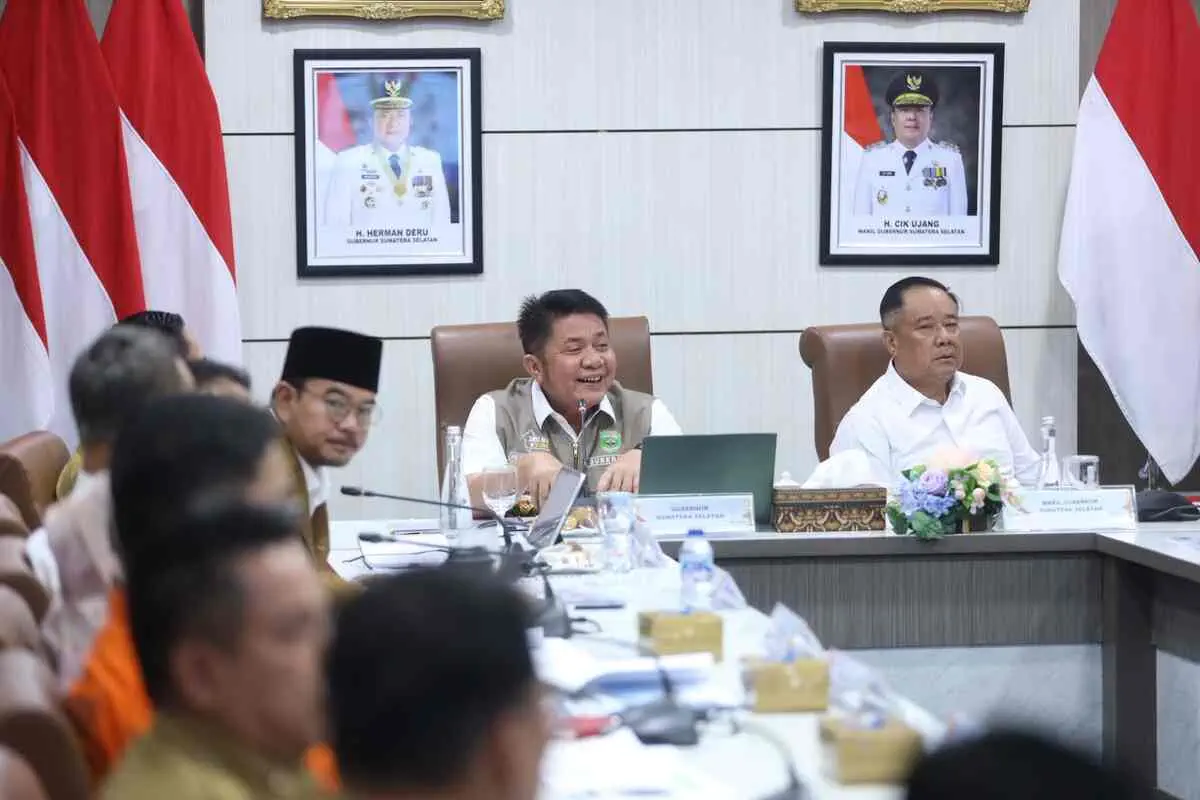 Gubernur Herman Deru Pimpin Rakor Penanganan Banjir, Instruksikan Pembentukan Satgas hingga Perbaikan 21 Gorong-gorong Tertusuk Tiang LRT
